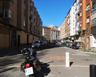 Vista exterior de Local en venda en Vitoria - Gasteiz