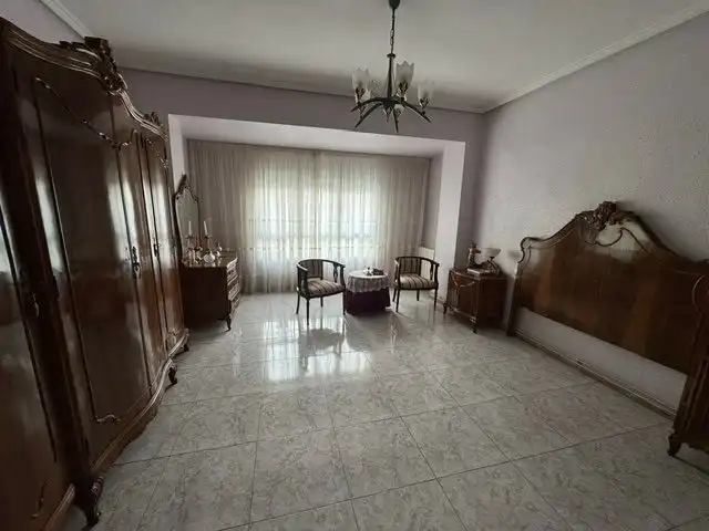 Sala d'estar de Pis en venda en Alcoy / Alcoi amb Calefacció, Traster i Moblat
