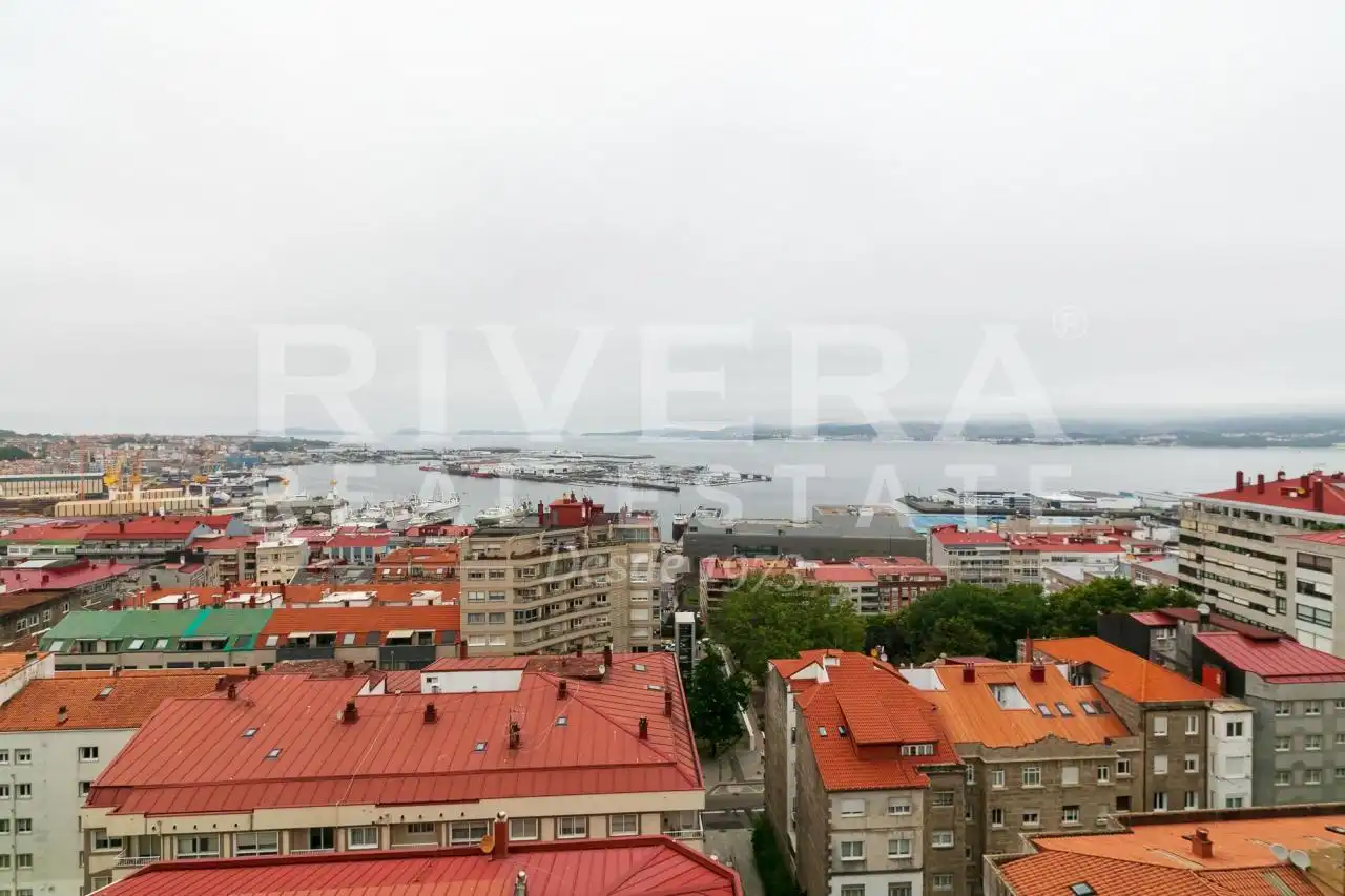 Vista exterior de Pis en venda en Vigo  amb Aire condicionat, Calefacció i Terrassa