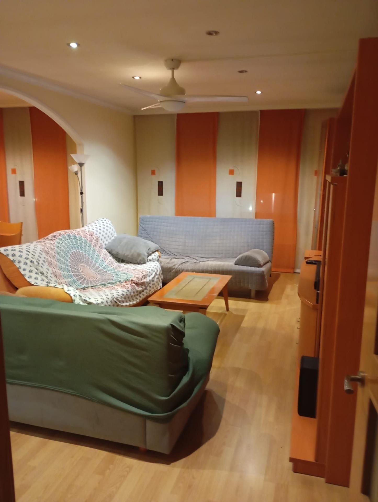 Sala de estar de Piso en venta en  Tarragona Capital con Aire acondicionado, Parquet y Amueblado