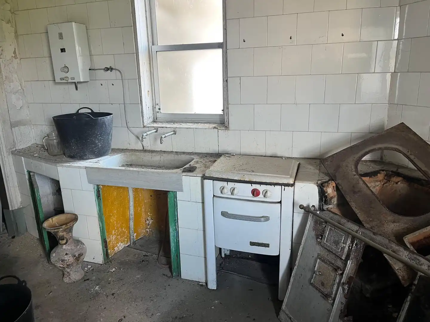 Cocina de Edificio en venta en Ponteareas