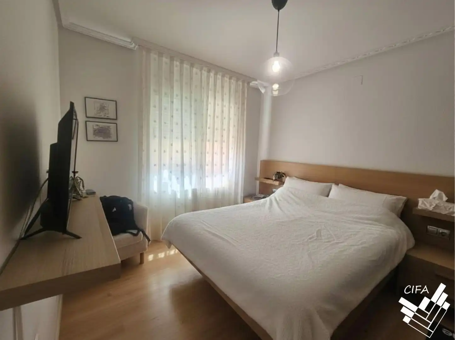 Dormitori de Pis en venda en Vinaròs amb Parquet, Moblat i Balcó