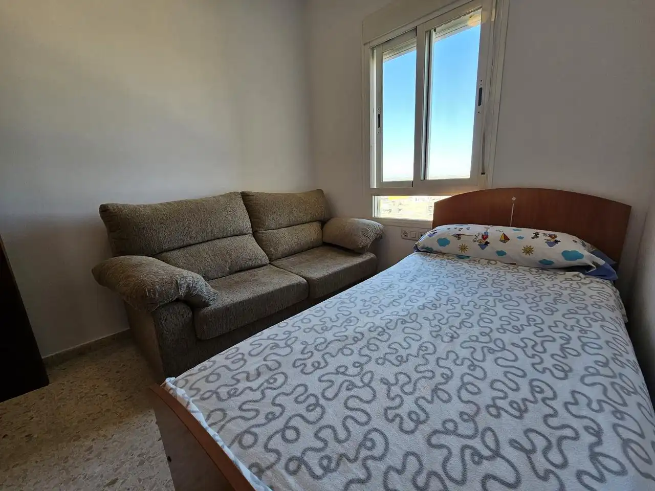 Bedroom of Flat for rent in Jerez de la Frontera  with Air Conditioner, Terrace and Furnished