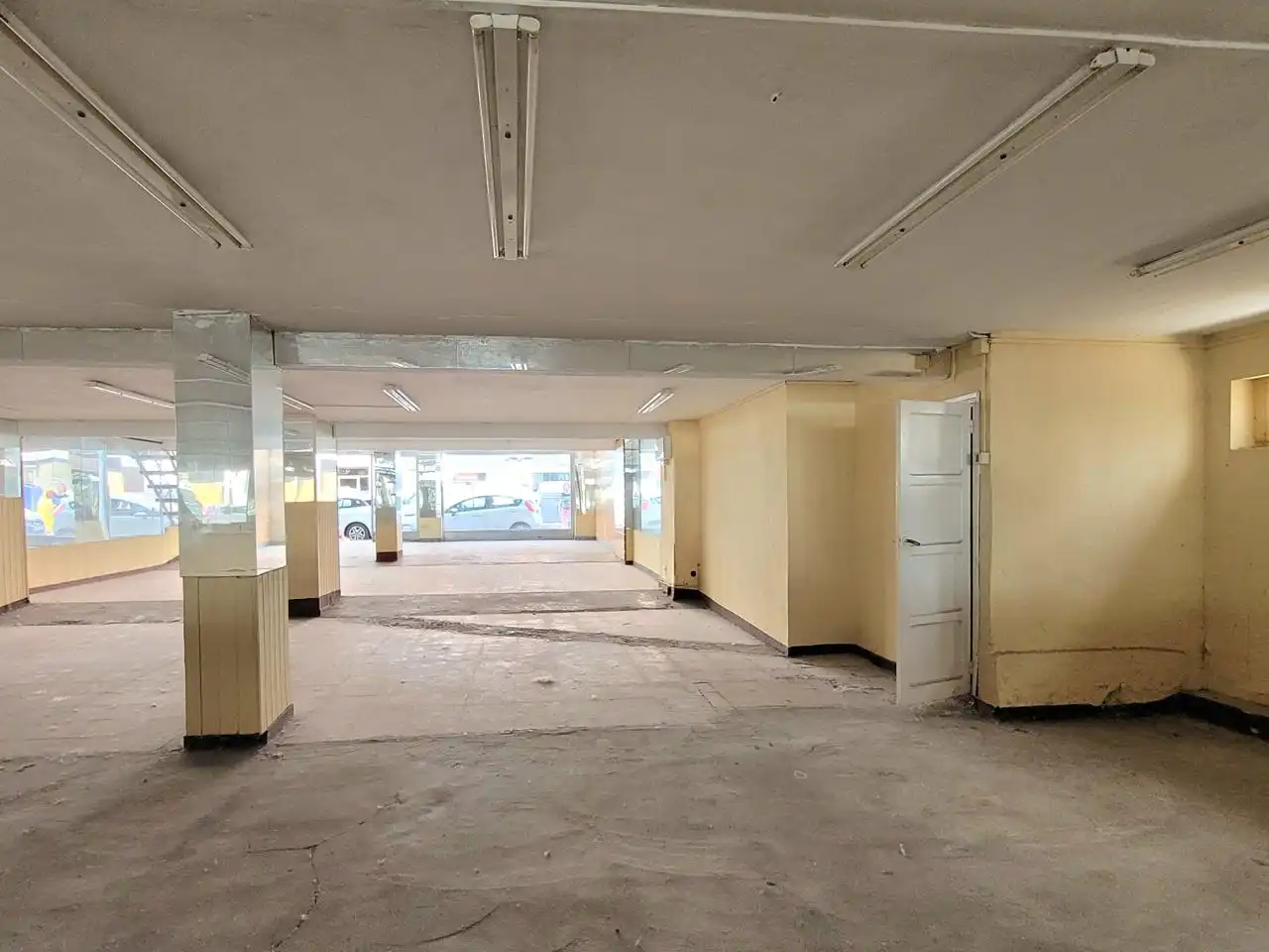 Business premises for sale in Carreño Miranda 35, imagen 8
