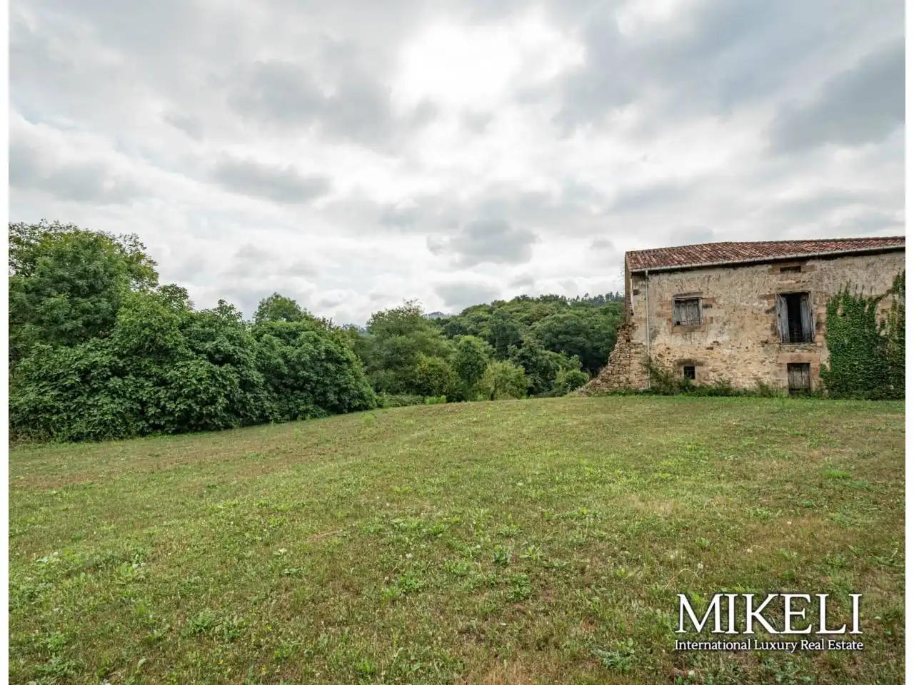 Finca rústica en venta en Saro con Jardín privado y Parquet