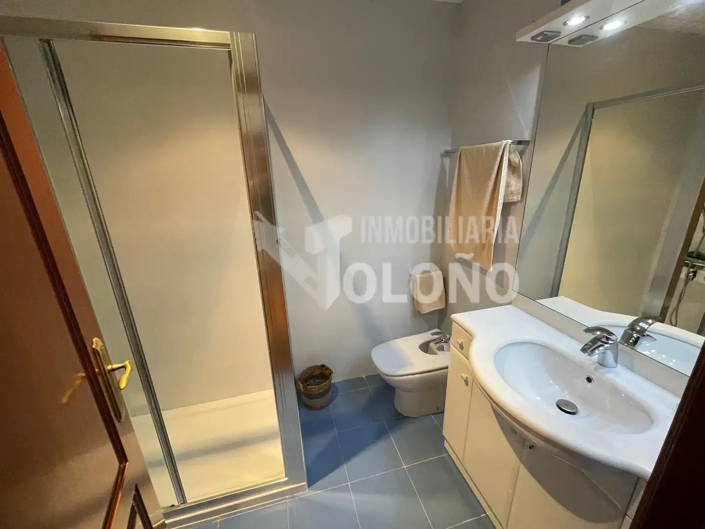 Bathroom of Flat for sale in Haro  with Heating, Parquet flooring and Storage room