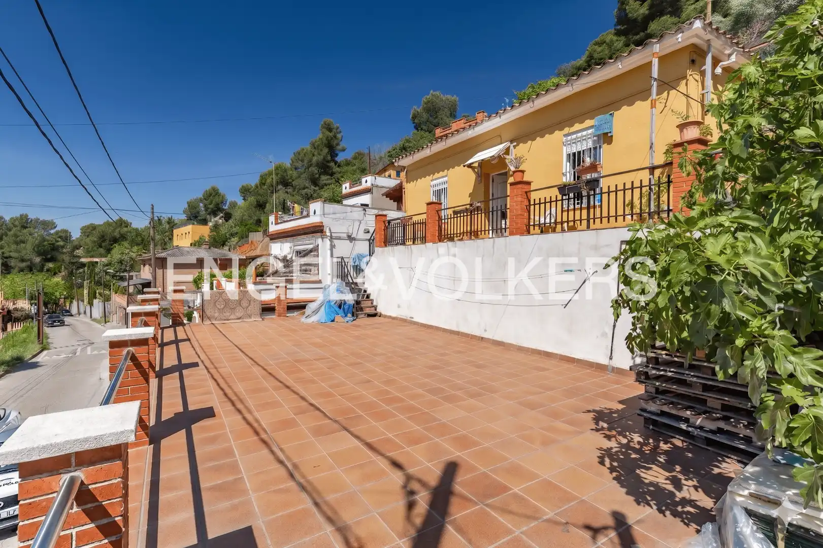 Vista exterior de Casa o xalet en venda en Sant Cugat del Vallès amb Calefacció i Terrassa