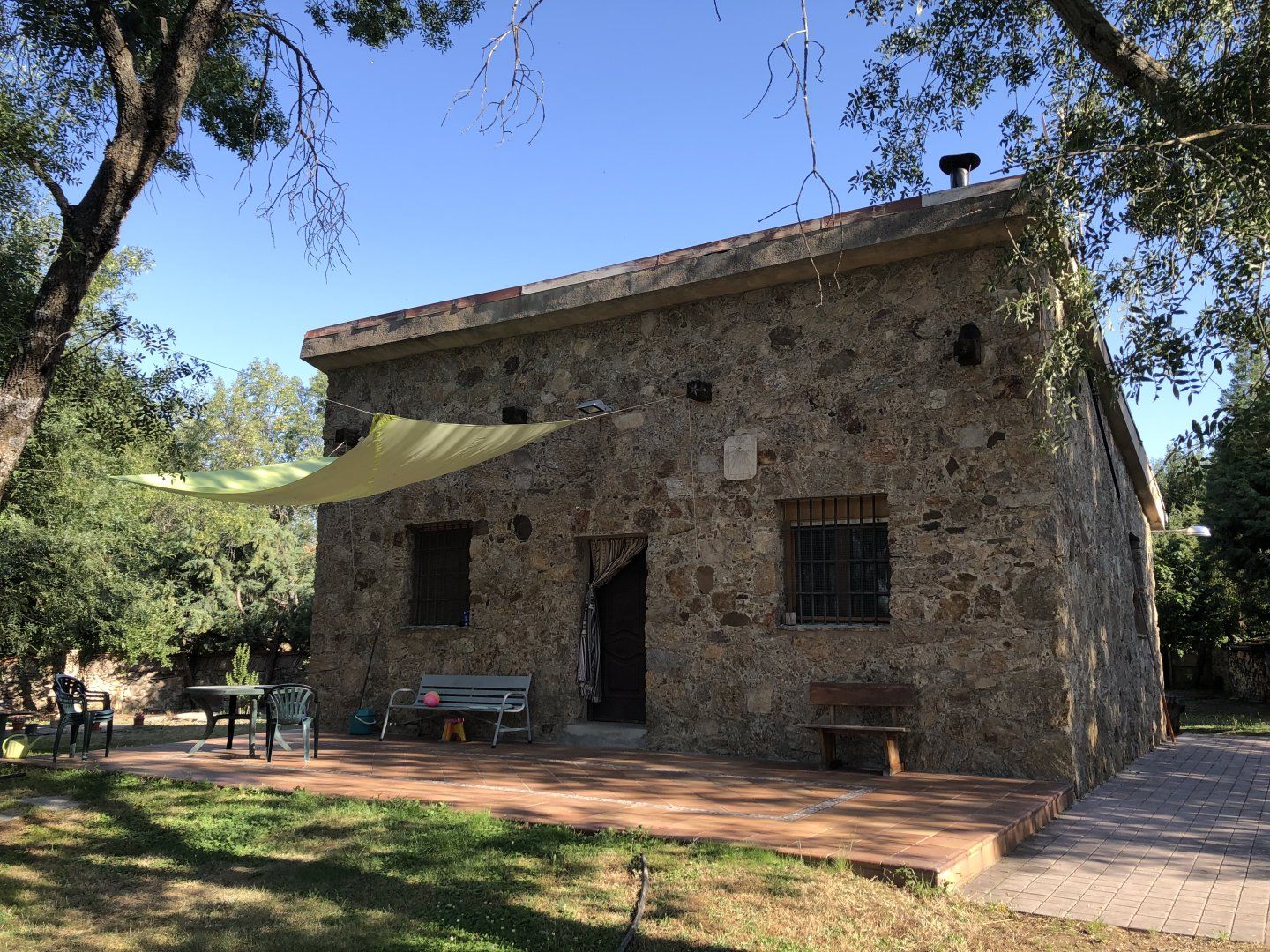 Exterior view of House or chalet for sale in Pelayos del Arroyo  with Terrace and Swimming Pool