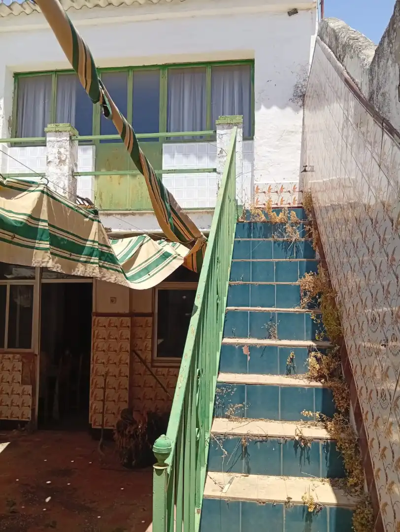 Vista exterior de Casa o chalet en venta en Dos Hermanas con Terraza y Balcón