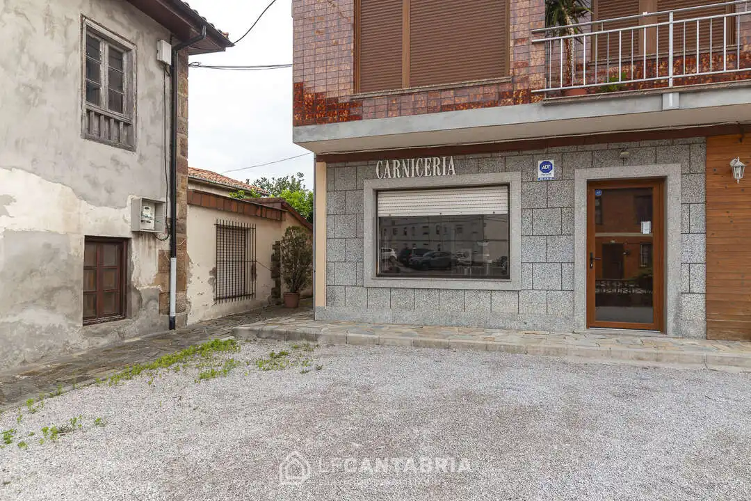 Local commercial à louer à Los Corrales de Buelna, imagen 2