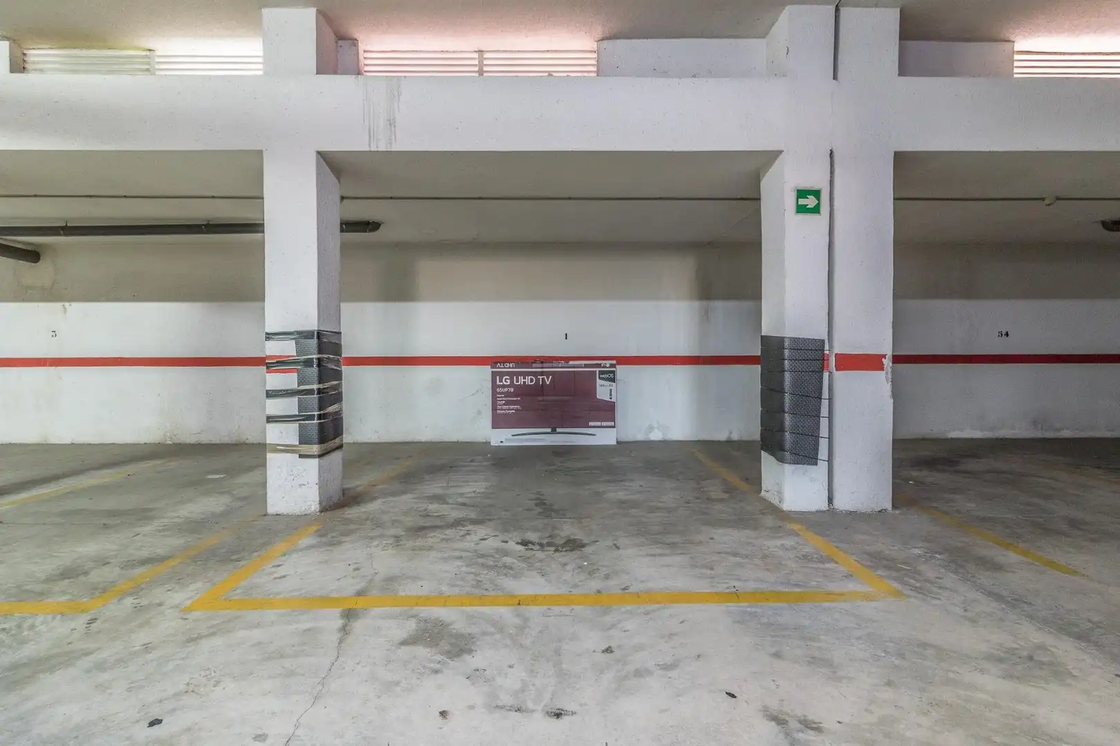 Parking de Planta baja en venta en L'Alcúdia con Aire acondicionado y Terraza