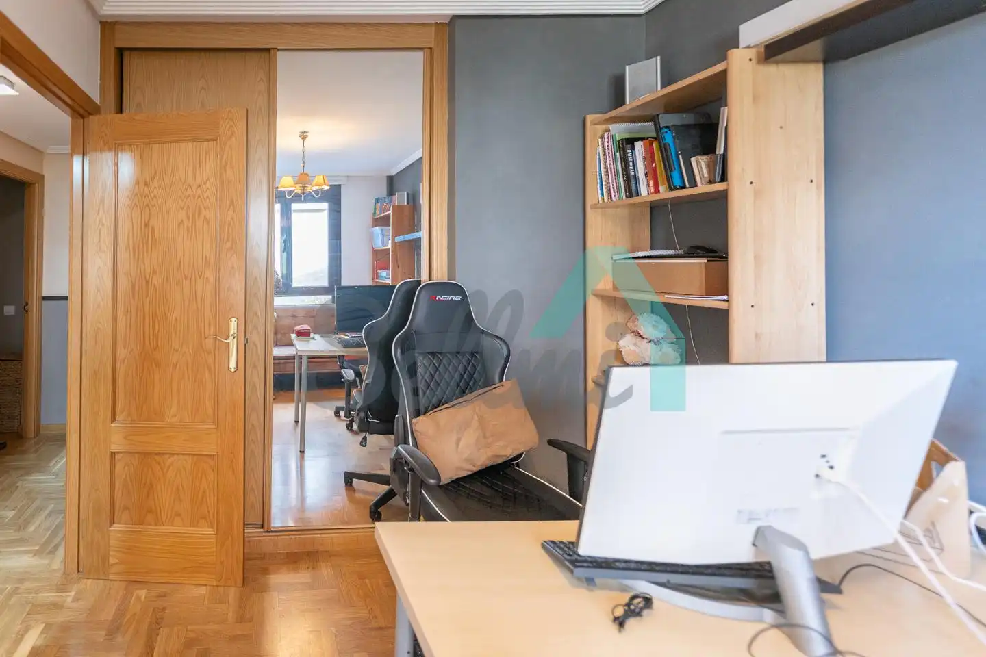 Piso en venta en Oviedo  con Calefacción, Parquet y Trastero