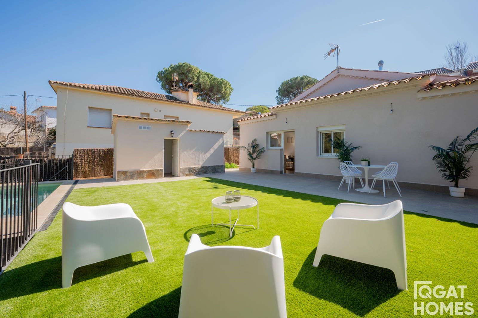 Garden of Houses for sale in Sant Cugat del Vallès  with Air Conditioner, Heating and Storage room