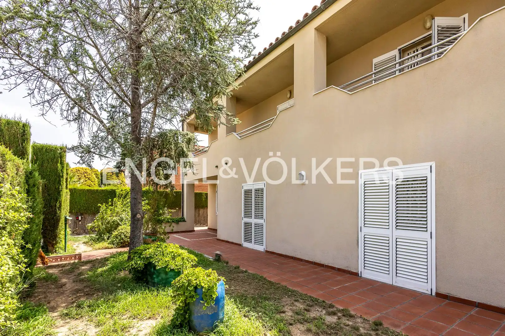 Vista exterior de Casa o xalet en venda en Pacs del Penedès amb Calefacció, Jardí privat i Terrassa