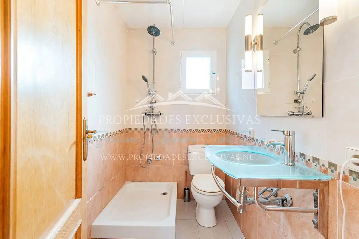 Baño de Casa o chalet en venta en Teià con Aire acondicionado, Calefacción y Jardín privado