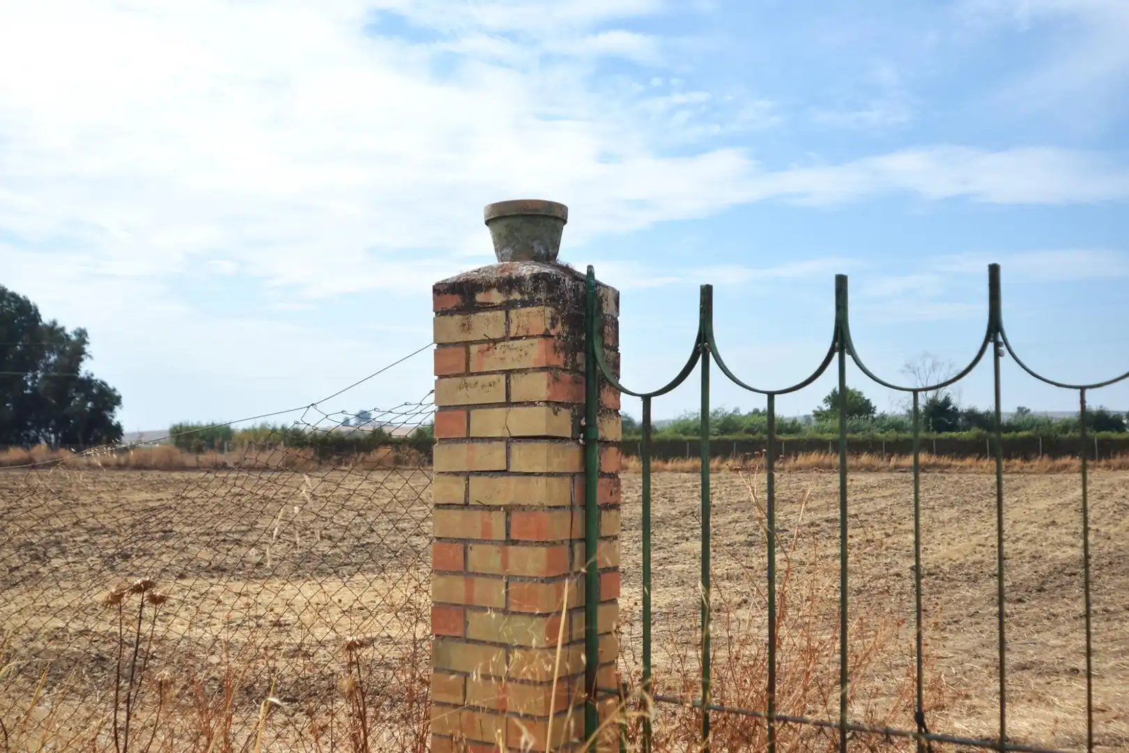 House with pool for sale in Guillena pueblo