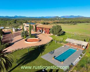 Jardí de Finca rústica en venda en Terrades amb Aire condicionat, Calefacció i Jardí privat