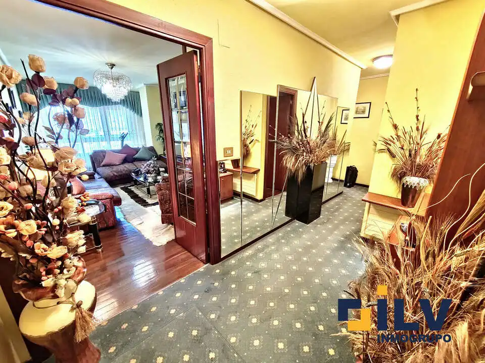 Piso en venta en Portugalete con Calefacción, Terraza y Amueblado