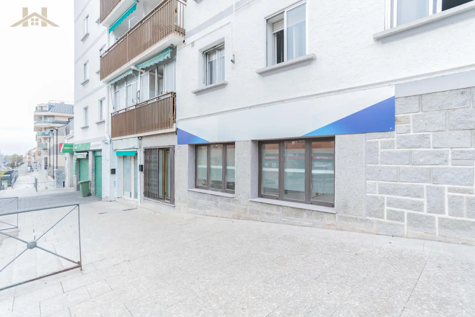 Vista exterior de Local en venta en Collado Villalba