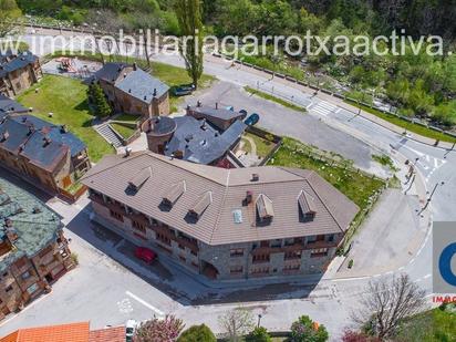 Vista exterior de Finca rústica en venda en Setcases amb Terrassa i Balcó