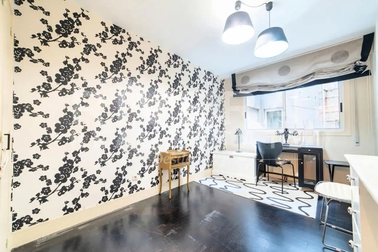 Flat for sale in Vigo   with Heating