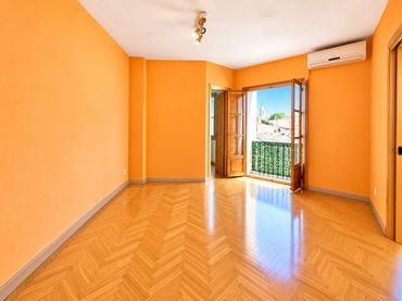 Mini appartamento con balcone in vendita a Calle de Emiliano Montero