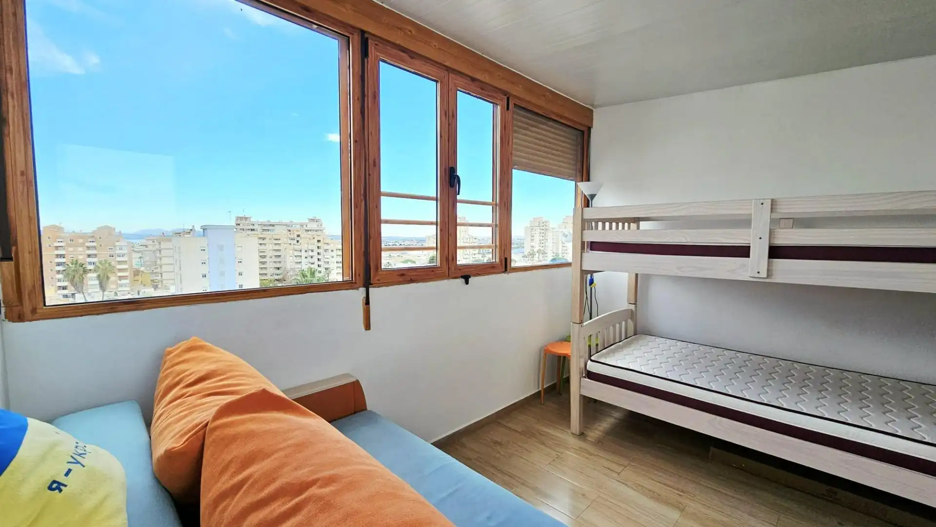 Dormitori de Àtic en venda en Torrevieja amb Aire condicionat, Terrassa i Moblat
