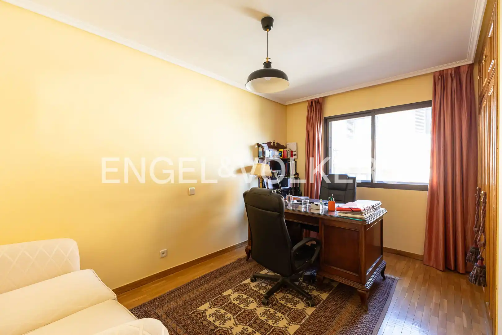 Casa adosada en venta en Madrid con Aire acondicionado, Calefacción y Jardín privado