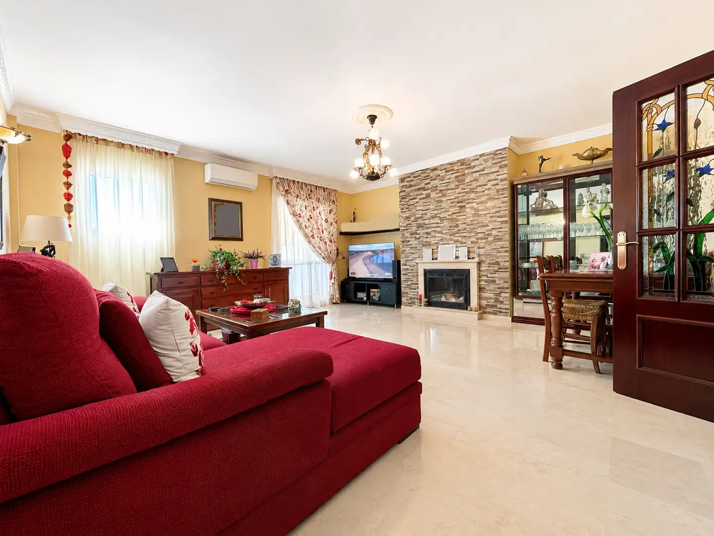 Sala d'estar de Àtic en venda en Benalmádena amb Aire condicionat, Terrassa i Moblat