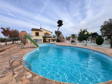 Casa rústica en venda a Valdepeñas
