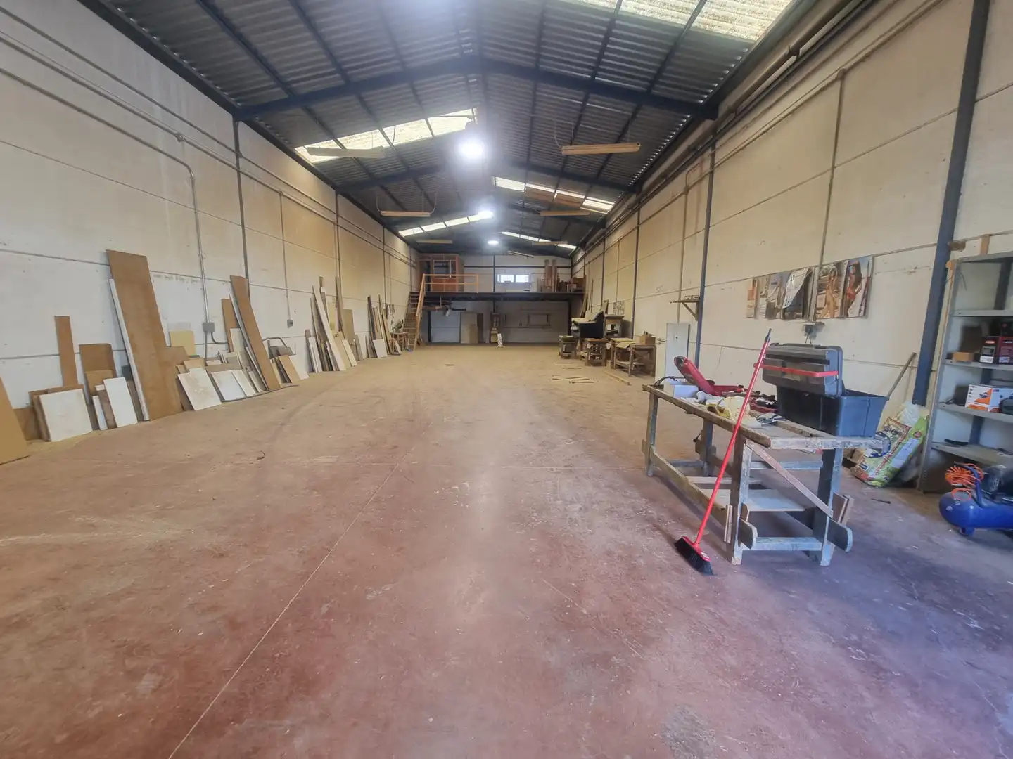 Industrial buildings for sale in Alhama de Almería