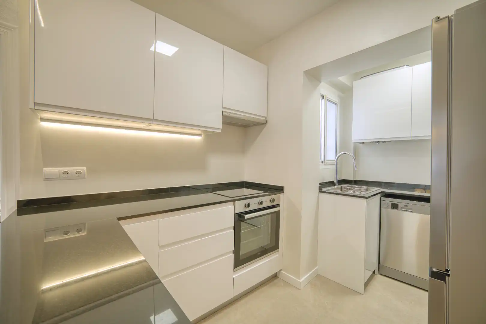 Wohnung zur Miete in Carrer de Higinio Noja (Professor), La Creu del Grau