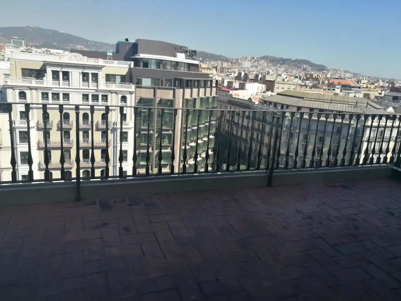 Terrasse von Büro zur Miete in Barcelona mit Klimaanlage und Heizung