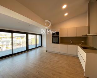 Kitchen of Attic to rent in  Barcelona Capital  with Air Conditioner, Terrace and Balcony