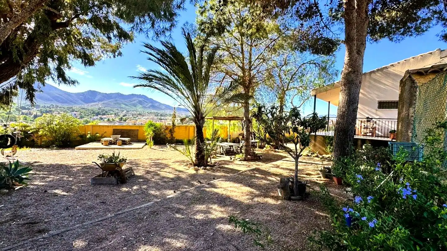 Jardín de Casa o chalet en venta en Cartagena con Aire acondicionado, Calefacción y Jardín privado