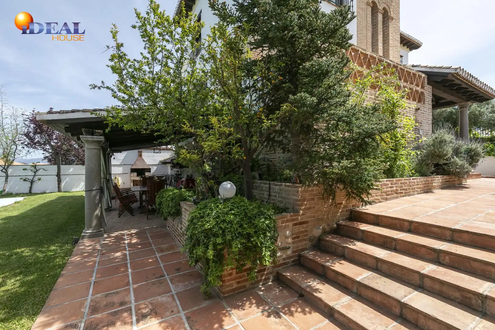 Villa mit Terrasse zum Verkauf in Calle Cúllar Vega, imagen 3