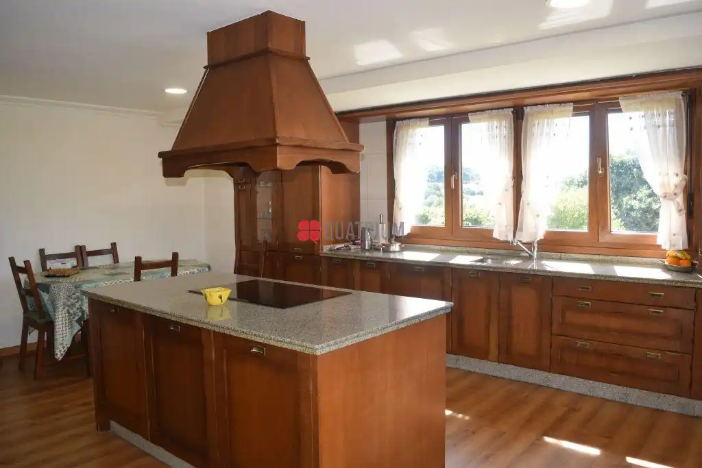 Casa o xalet en venda a Chantada, A Baña