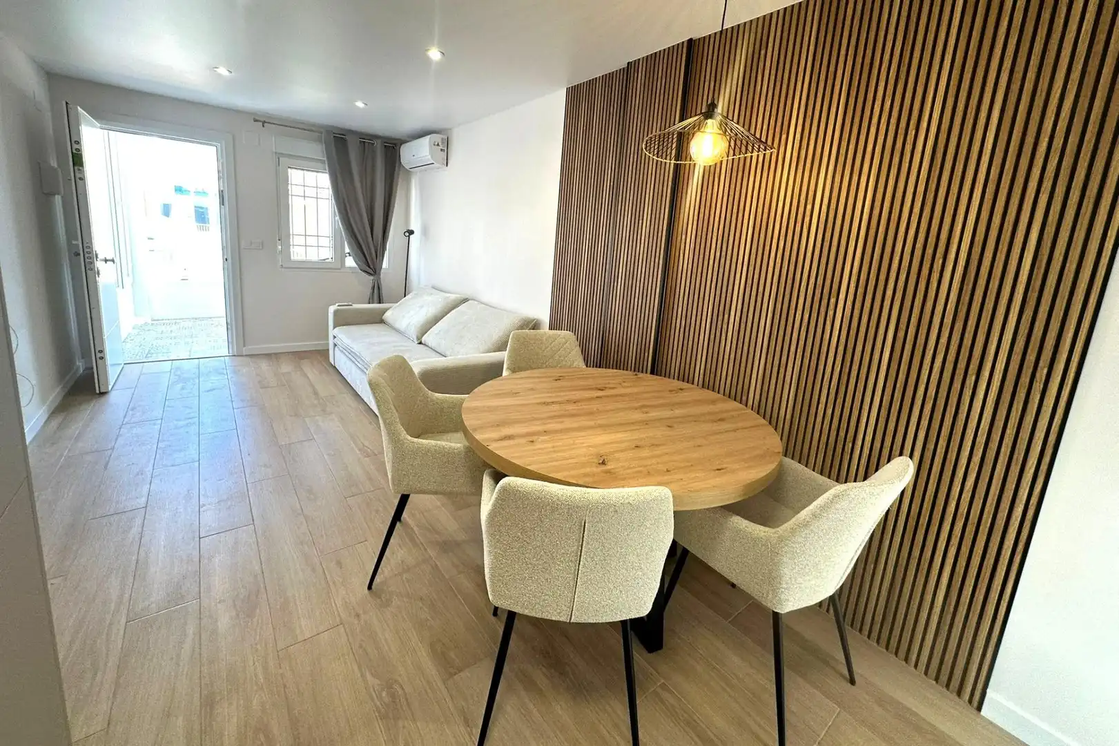 Sala de estar de Ático en venta en Torrevieja con Aire acondicionado, Calefacción y Terraza