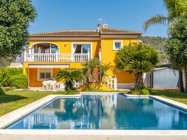 Villa avec jardin à vendre à Montañar - El Arenal
