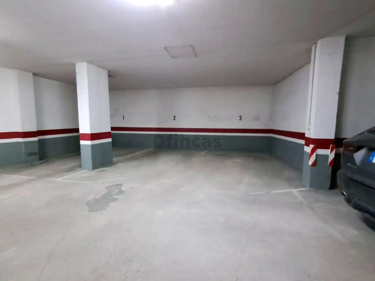 Parking de Apartamento de alquiler en Teruel con Calefacción, Terraza y Trastero