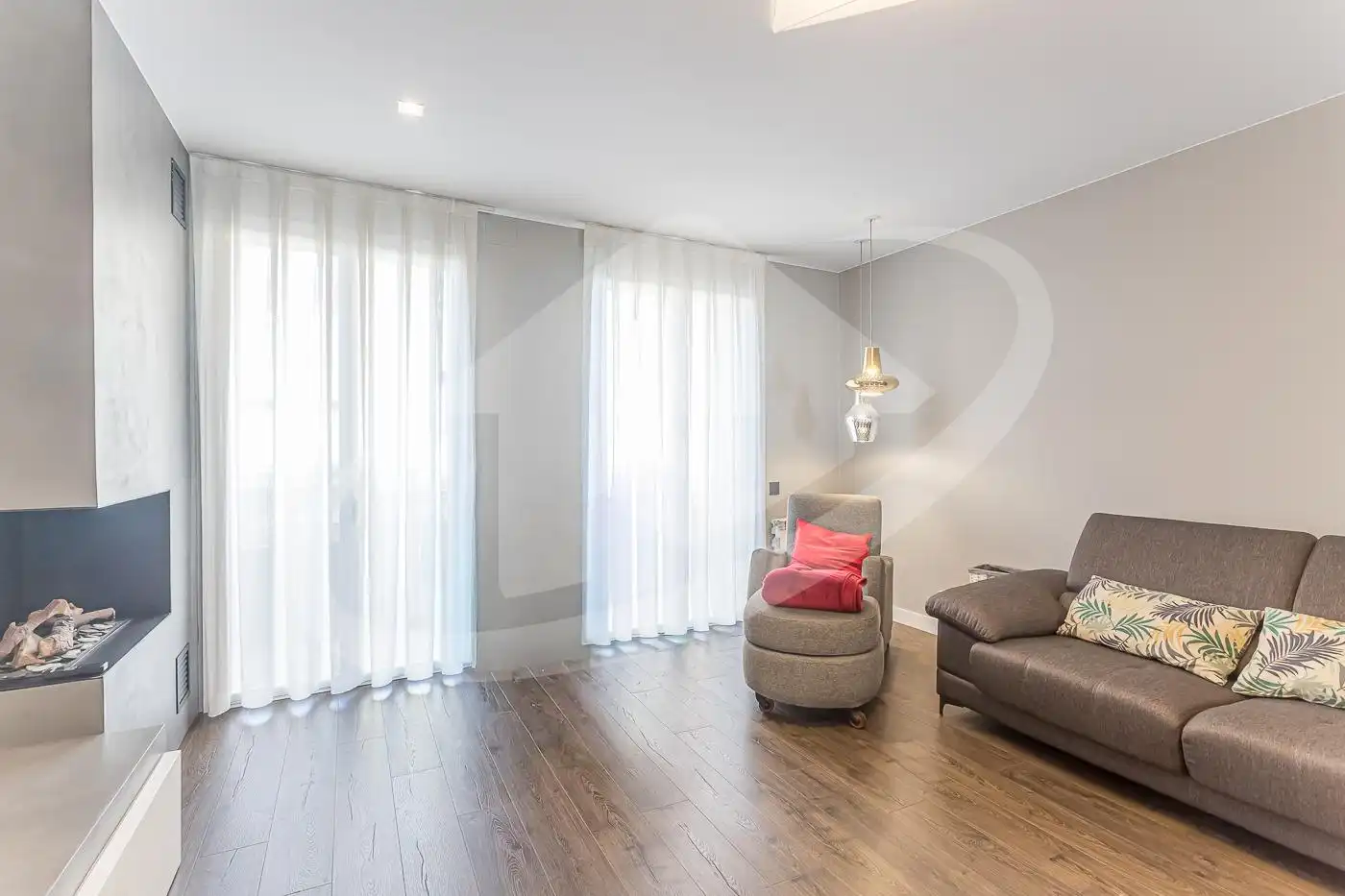 Living room of Houses for sale in Sabadell  with Heating, Private garden and Parquet flooring