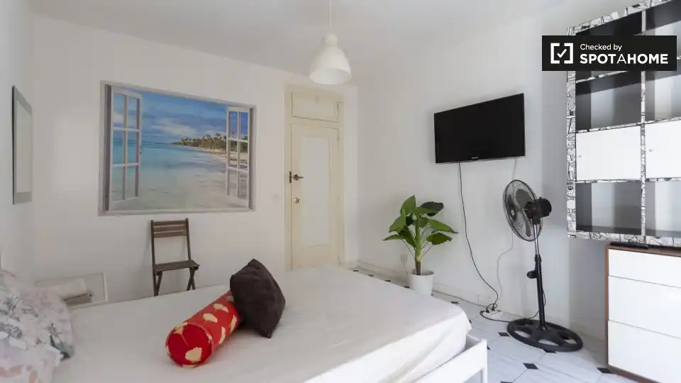 Bedroom of Flat for share in Madrid  with Air Conditioner, Heating and Terrace
