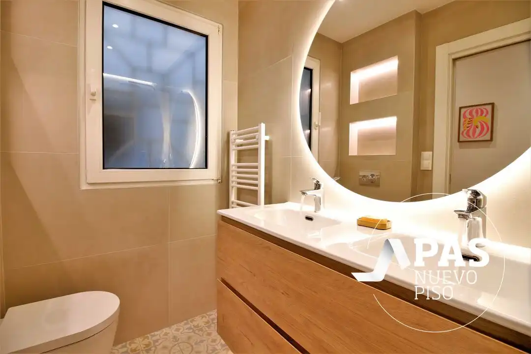 Bathroom of Flat for sale in Centro - Ayuntamiento