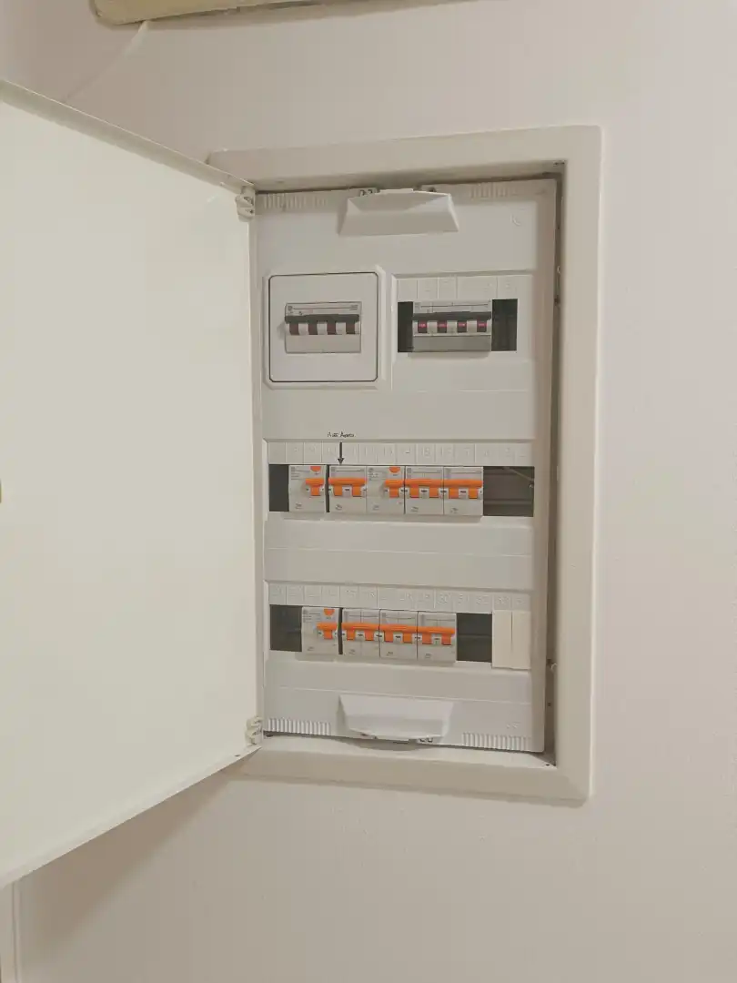 Büro zum Verkauf in Sevilla mit Klimaanlage und Abstellraum