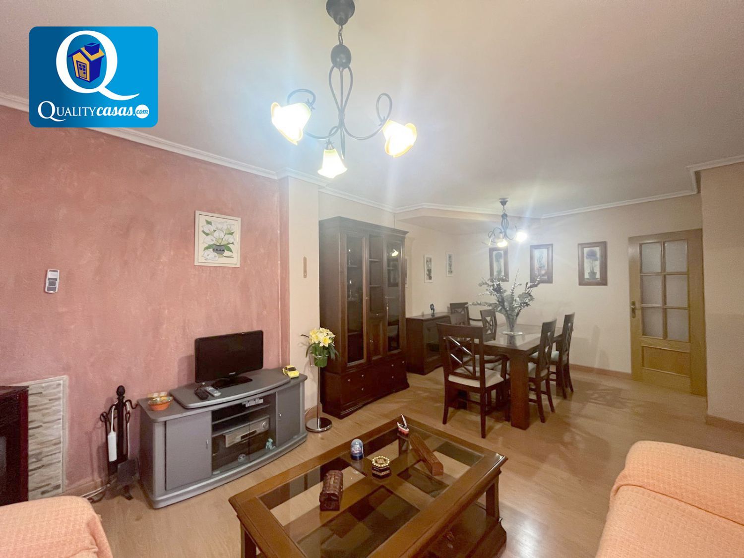 Menjador de Casa o xalet en venda en San Vicente del Raspeig / Sant Vicent del Raspeig amb Aire condicionat, Terrassa i Traster