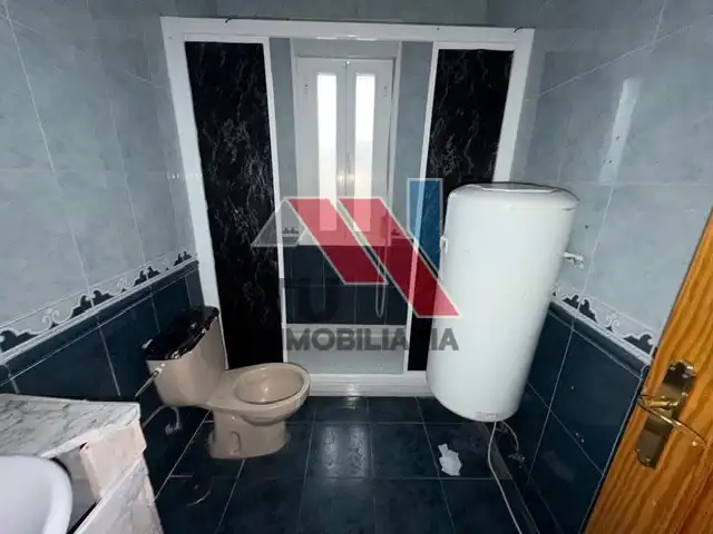 Bathroom of Houses for sale in Huecas  with Storage room, Swimming Pool and Alarm