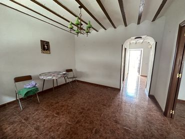 Casa amb balcó en venda a Calle Compositor Gámez Laserna