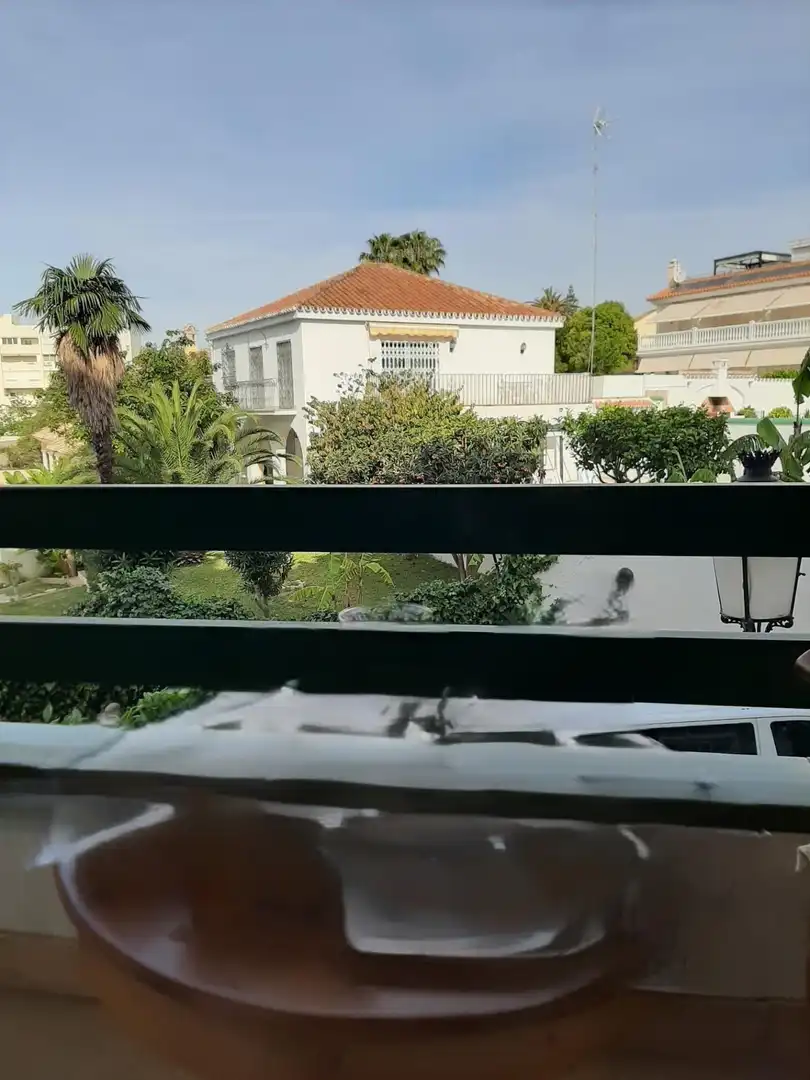 Vista exterior de Pis en venda en Marbella amb Terrassa