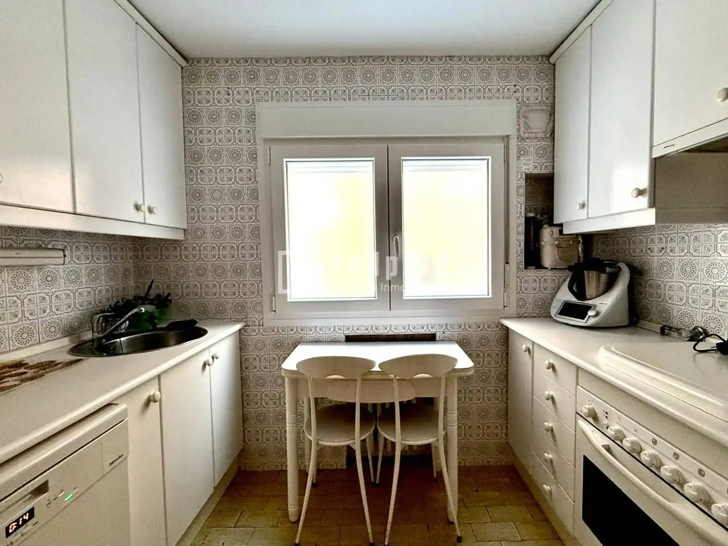 Kitchen of Flat for sale in Madrid  with Air Conditioner, Heating and Terrace