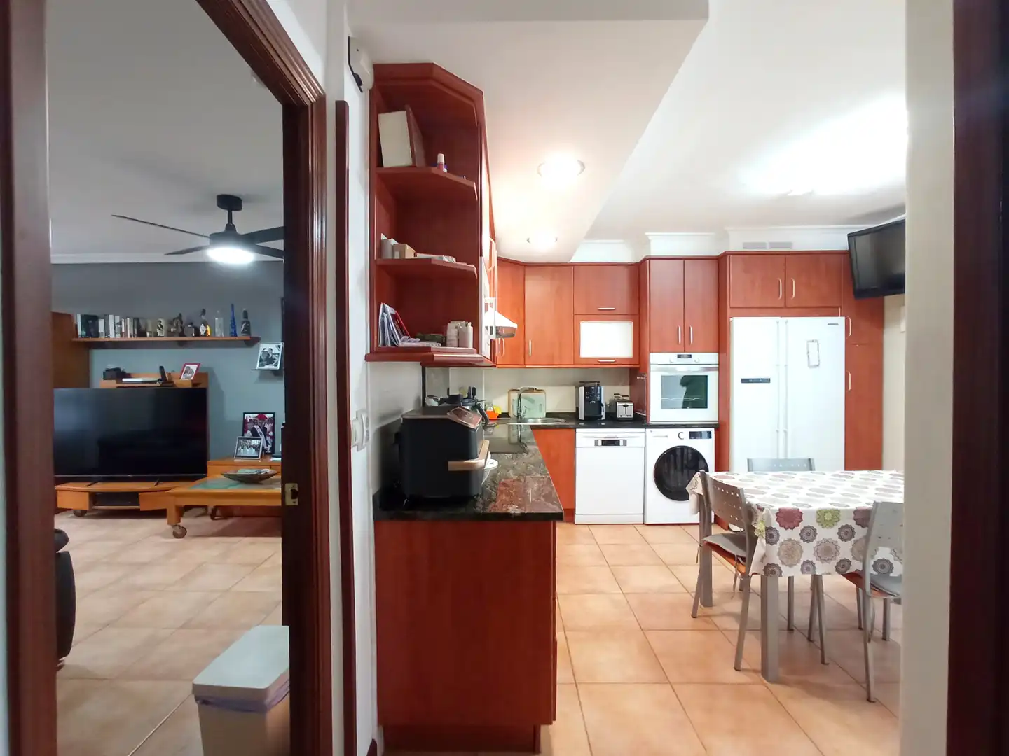 Cocina de Casa adosada en venta en Irun  con Terraza, Trastero y Amueblado